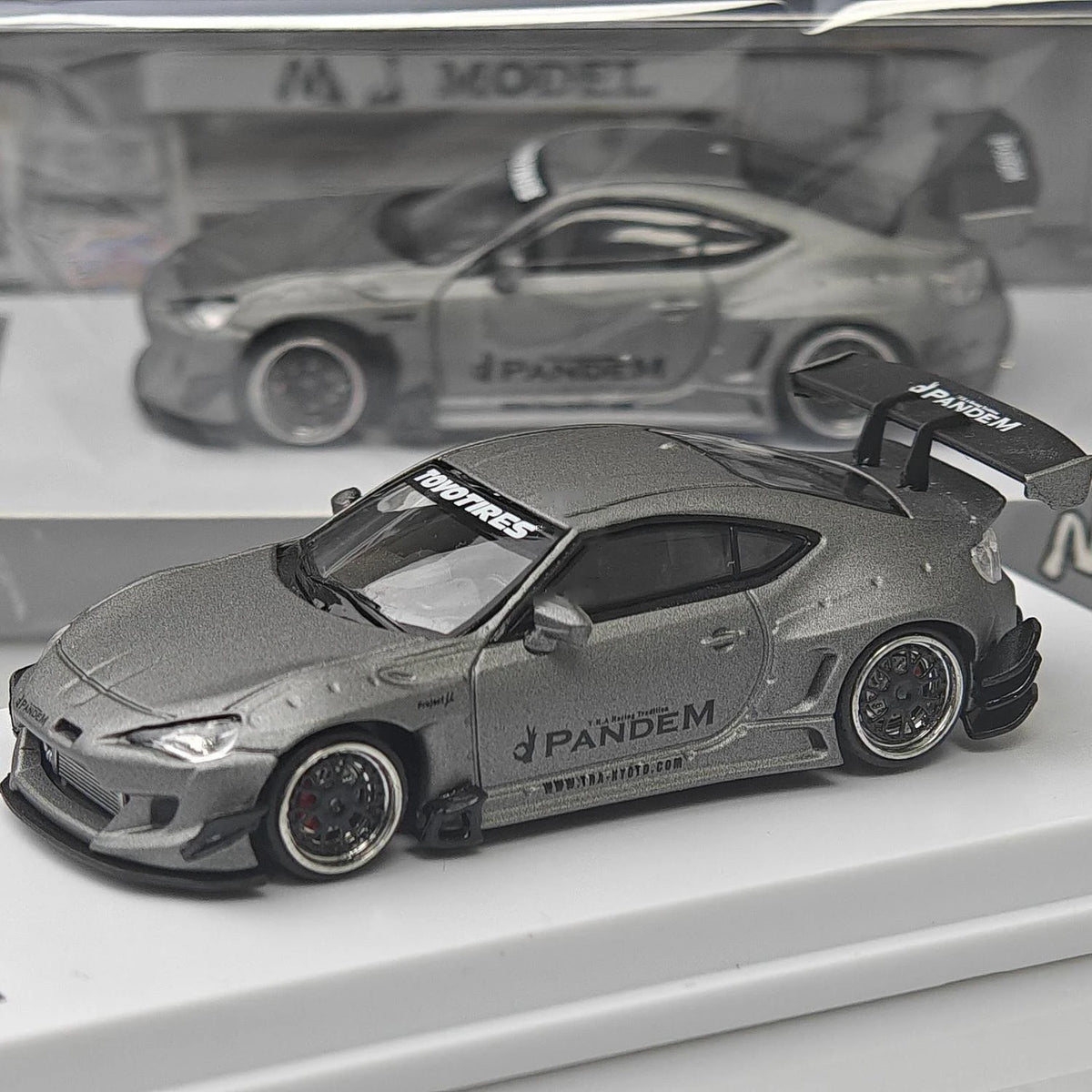 1:64 GT86 V3 Pandem Alloy Model Car