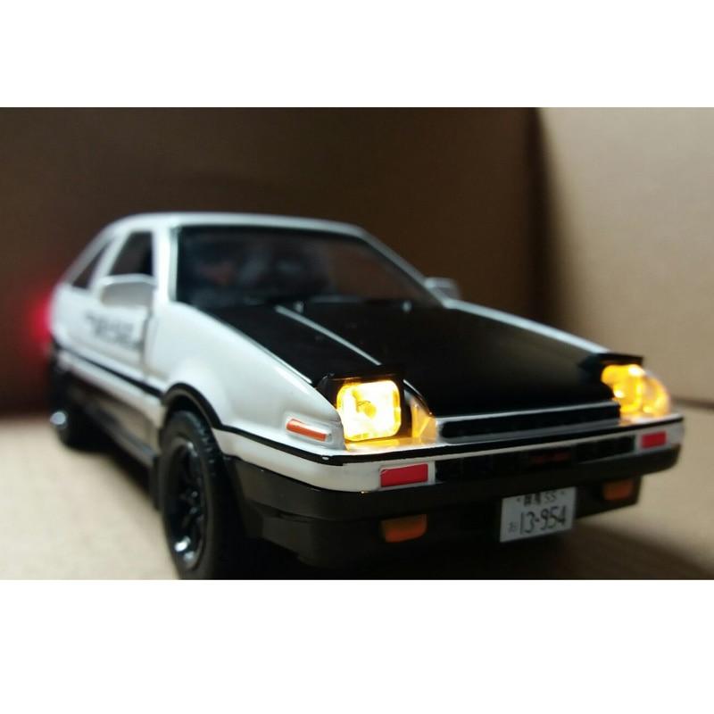 1:28 Toyota AE86 diecast pull back car with working lights! - JDM Global Warehouse