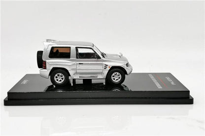 1:64 Mitsubishi Pajero EVO model car - JDM Global Warehouse