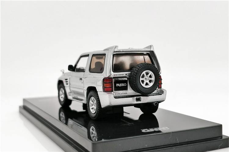 1:64 Mitsubishi Pajero EVO model car - JDM Global Warehouse